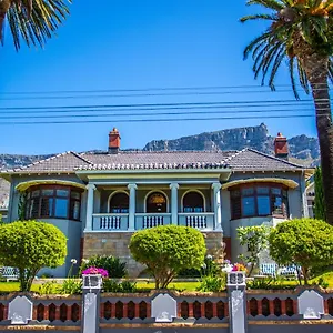 Guest house Cape Riviera, Cape Town
